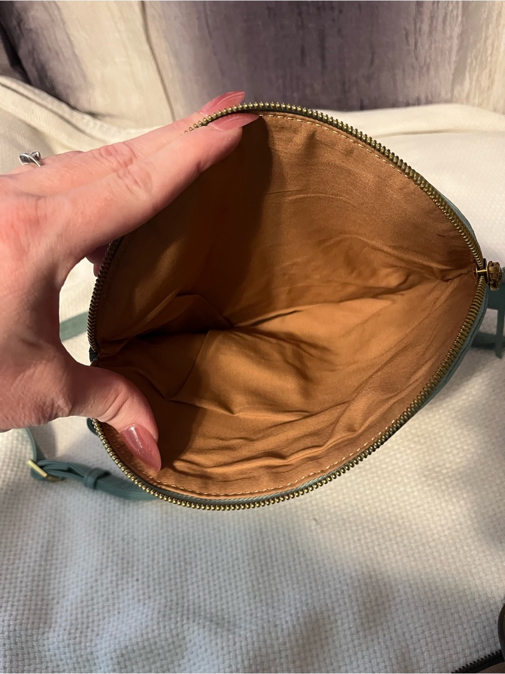 HOBO Sage Green Leather Crossbody Bag - Picture 5 of 7